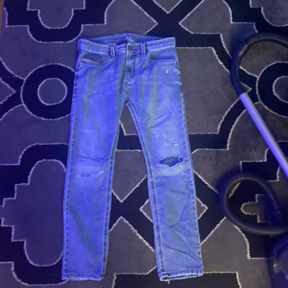 Diesel Thavar - Picture 1 of 11